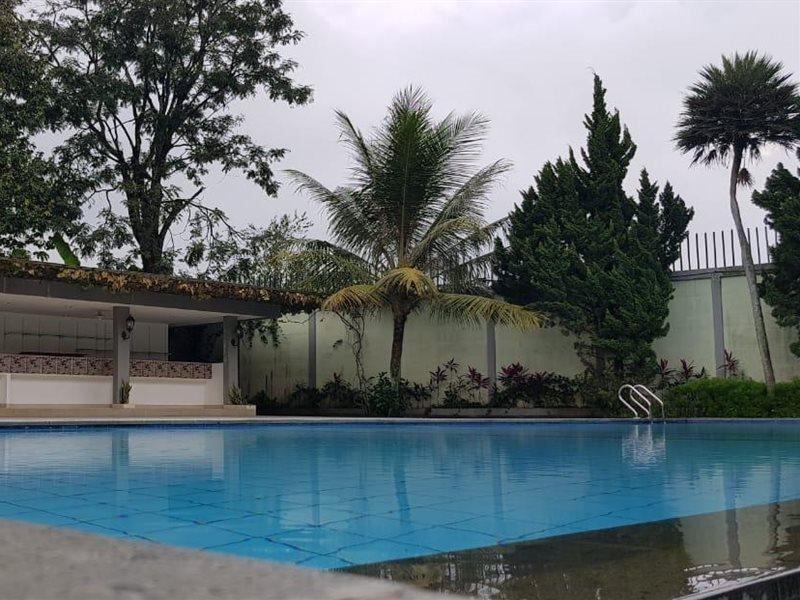 Nite & Day Mdc Puncak - Gadog Hotel Bogor Exterior foto